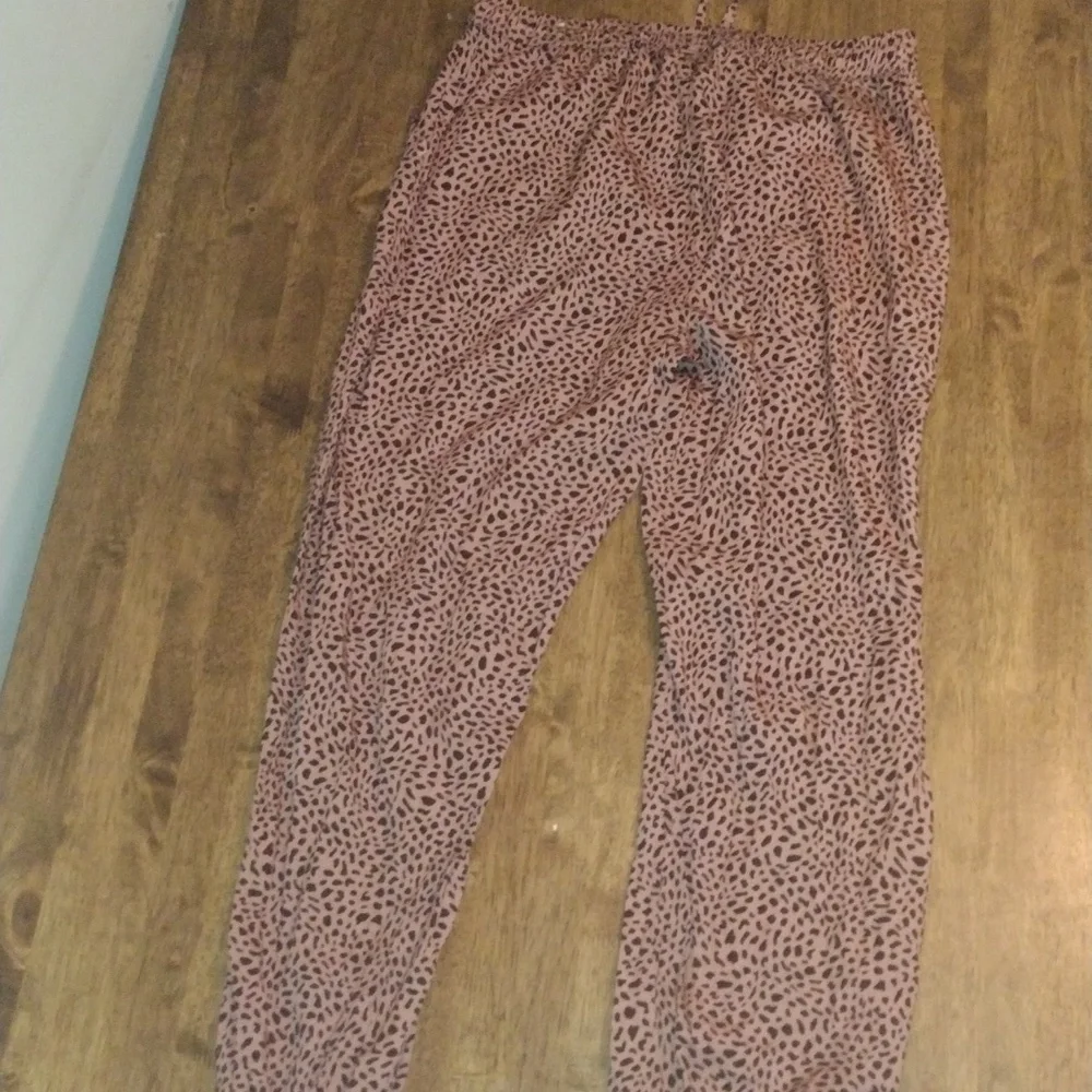 Victoria's Secret Pink Cheetah Print Lyocell Blend  Pull on Pant L